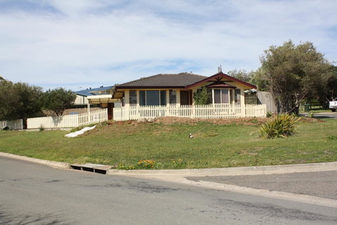 Maslin Beach House - Great Ocean Road Tourism 0