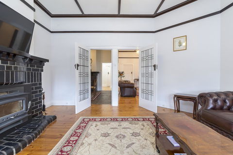 White Rocks Barossa - Great Ocean Road Tourism 5