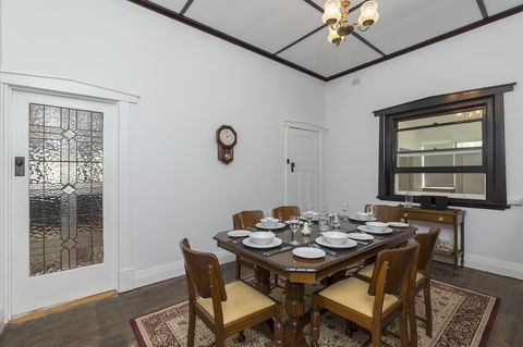 White Rocks Barossa - Great Ocean Road Tourism 10