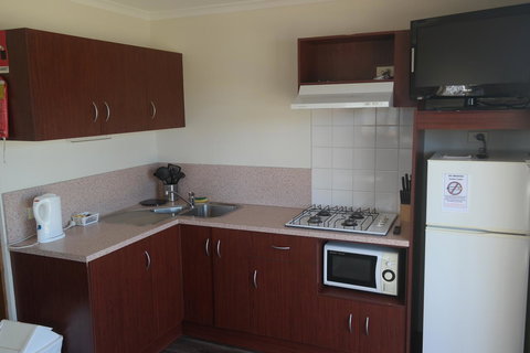 Moana Beach Tourist Park - Great Ocean Road Tourism 36