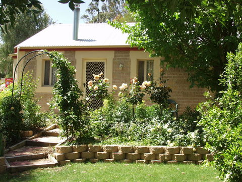 Riesling Trail & Clare Valley Cottages - Great Ocean Road Tourism 3