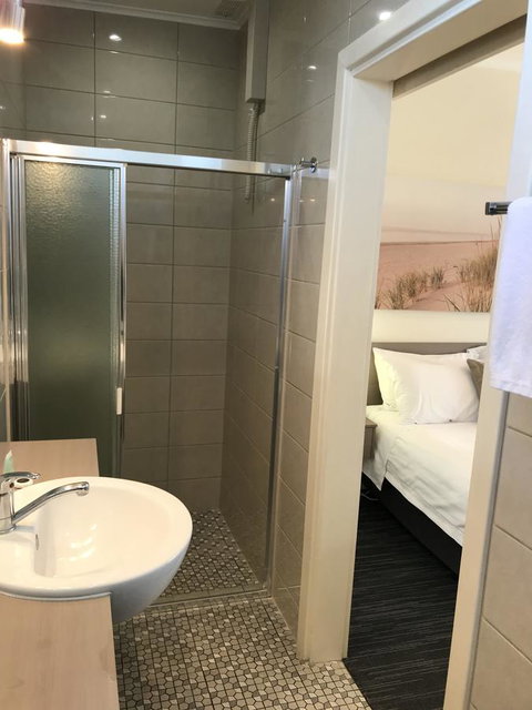 Robetown Motor Inn & Apartments - Great Ocean Road Tourism 34
