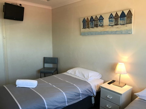 Robetown Motor Inn & Apartments - Great Ocean Road Tourism 13