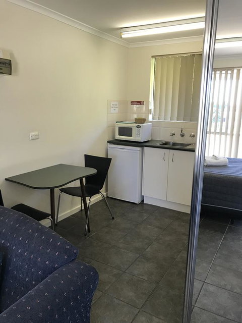 Robetown Motor Inn & Apartments - Great Ocean Road Tourism 42