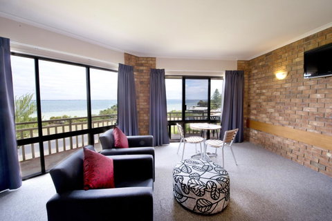 Kangaroo Island Seaside Inn - Great Ocean Road Tourism 1
