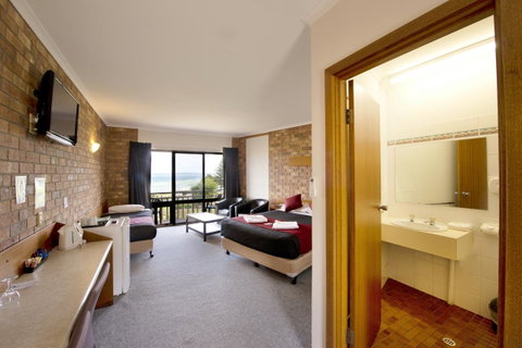 Kangaroo Island Seaside Inn - Great Ocean Road Tourism 43