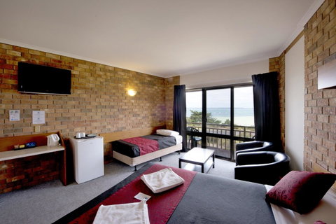 Kangaroo Island Seaside Inn - Great Ocean Road Tourism 40