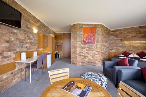 Kangaroo Island Seaside Inn - Great Ocean Road Tourism 41