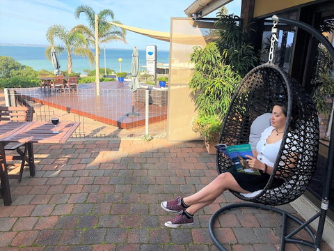 Kangaroo Island Seaside Inn - Great Ocean Road Tourism 7