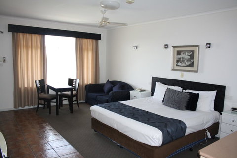 Lakeview Motel And Apartments - Great Ocean Road Tourism 1