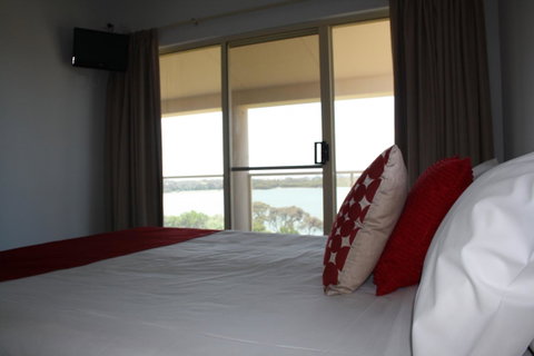 Lakeview Motel And Apartments - Great Ocean Road Tourism 4
