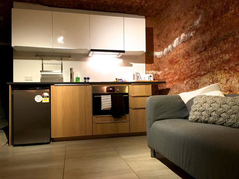 The Lookout Cave Underground Motel - Great Ocean Road Tourism 13