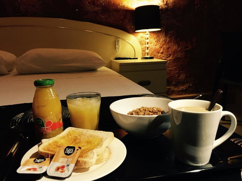 The Lookout Cave Underground Motel - Great Ocean Road Tourism 8