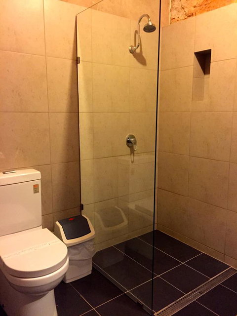 The Lookout Cave Underground Motel - Great Ocean Road Tourism 31