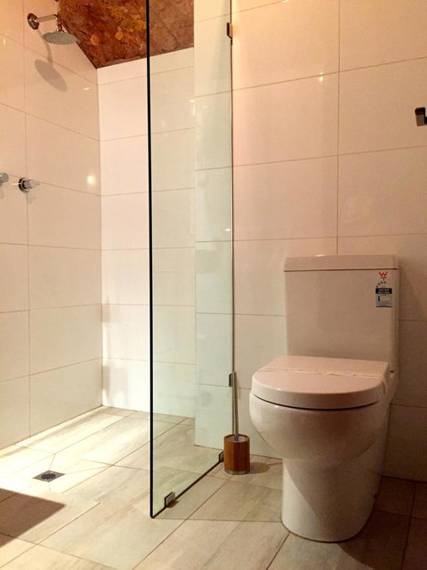 The Lookout Cave Underground Motel - Great Ocean Road Tourism 38