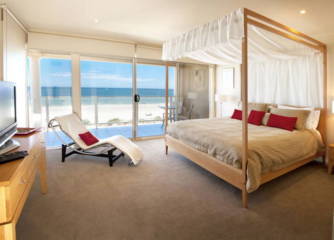 Adelaide Luxury Beach House - Great Ocean Road Tourism 4
