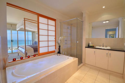 Adelaide Luxury Beach House - Great Ocean Road Tourism 11