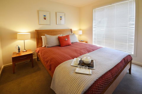 Adelaide Luxury Beach House - Great Ocean Road Tourism 34