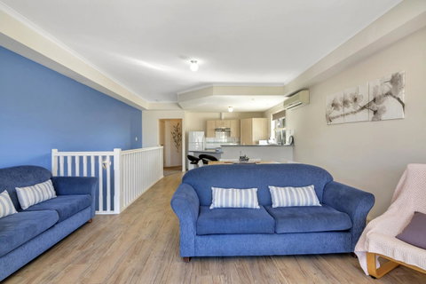 The Lighthouse - Port Willunga - C21 SouthCoast Holidays - Great Ocean Road Tourism 7