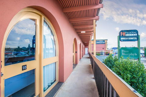 Nightcap At Federal Hotel Mt Gambier - Great Ocean Road Tourism 18