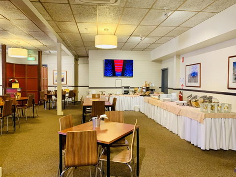 Opal Inn Hotel, Motel, Caravan Park - Great Ocean Road Tourism 25