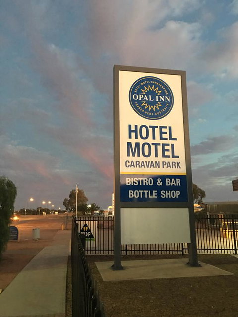 Opal Inn Hotel, Motel, Caravan Park - Great Ocean Road Tourism 0