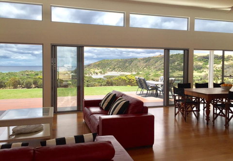 Middle River Beach House - East & West House - Great Ocean Road Tourism 5