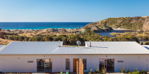 Middle River Beach House - East & West House - Great Ocean Road Tourism 9