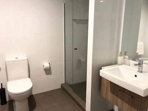 CENTRAL ESCAPE 2 BEDROOM @ ADELAIDE CBD - Great Ocean Road Tourism 10