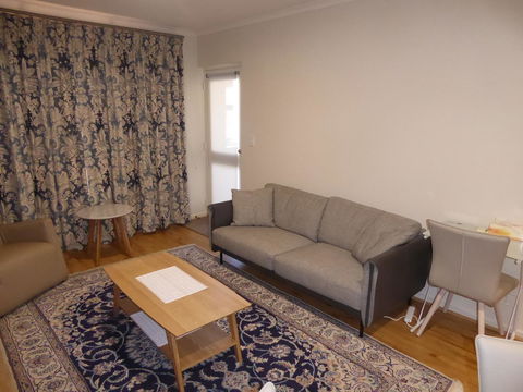 ADELAIDE CENTRAL APARTMENT - 3BR, 2BATH & CARPARK - Great Ocean Road Tourism 3