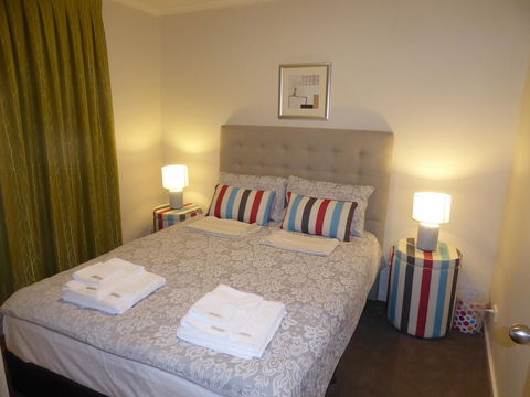 ADELAIDE CENTRAL APARTMENT - 3BR, 2BATH & CARPARK - Great Ocean Road Tourism 15