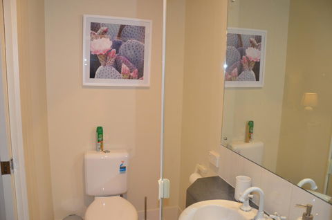 ADELAIDE CENTRAL APARTMENT - 3BR, 2BATH & CARPARK - Great Ocean Road Tourism 13