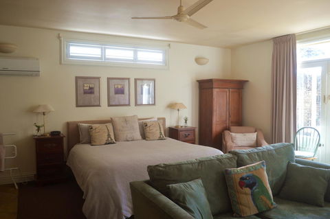 Athelney Cottage Bed And Breakfast - Great Ocean Road Tourism 17