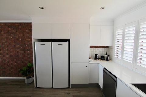 Southern Sands\' Beachfront Apartment - Great Ocean Road Tourism 9