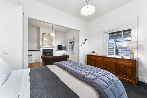 Railway Cottage In Beachport - Great Ocean Road Tourism 2