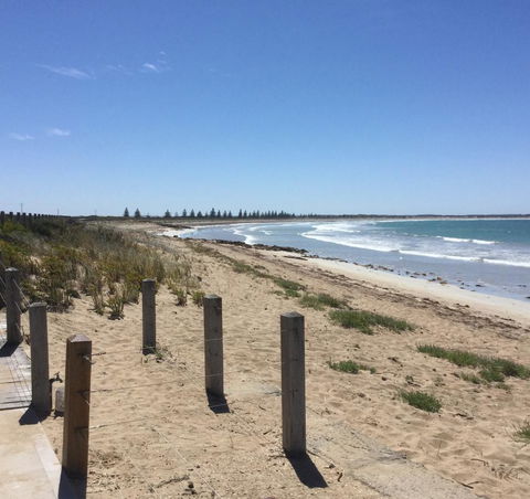 Railway Cottage In Beachport - Great Ocean Road Tourism 10