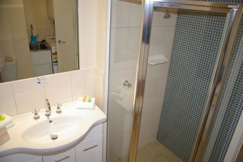 Mawson Lakes Hotel - Great Ocean Road Tourism 31