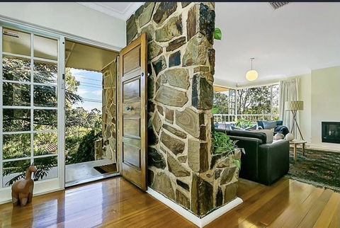 Stunning House With Beautiful Entertainment Area!! - Great Ocean Road Tourism 0