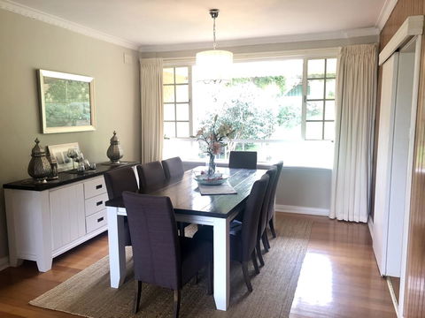 Stunning House With Beautiful Entertainment Area!! - Great Ocean Road Tourism 6