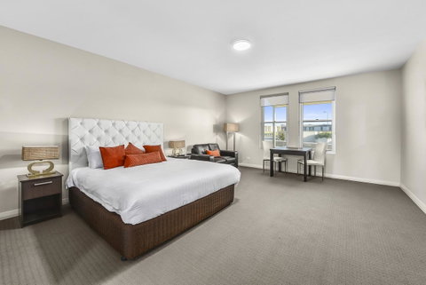 Robe Marina Accommodation - Great Ocean Road Tourism 9