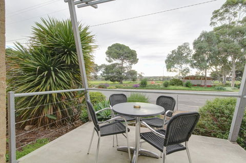 Strath Motel - Great Ocean Road Tourism 4