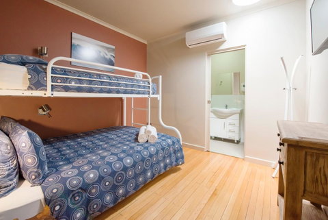 Port Lincoln Studio Apartments - Great Ocean Road Tourism 4