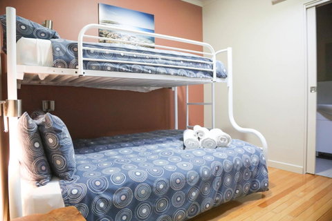 Port Lincoln Studio Apartments - Great Ocean Road Tourism 40