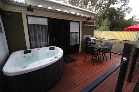 One Tree Bed And Breakfast - Great Ocean Road Tourism 13