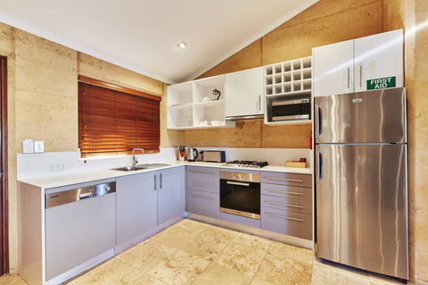 Eight Willows Retreat - Great Ocean Road Tourism 2