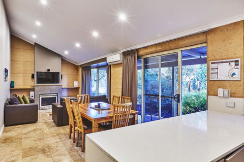 Eight Willows Retreat - Great Ocean Road Tourism 11