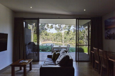 Eight Willows Retreat - Great Ocean Road Tourism 5