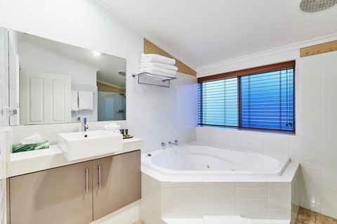 Eight Willows Retreat - Great Ocean Road Tourism 17