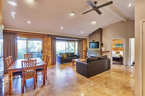 Eight Willows Retreat - Great Ocean Road Tourism 1