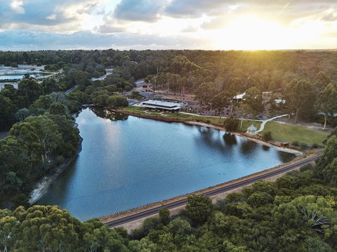 Eight Willows Retreat - Great Ocean Road Tourism 0